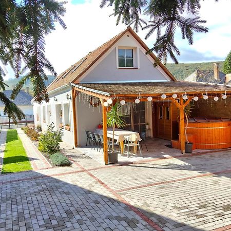 Borostyankut Wellness Home Bakonybél المظهر الخارجي الصورة